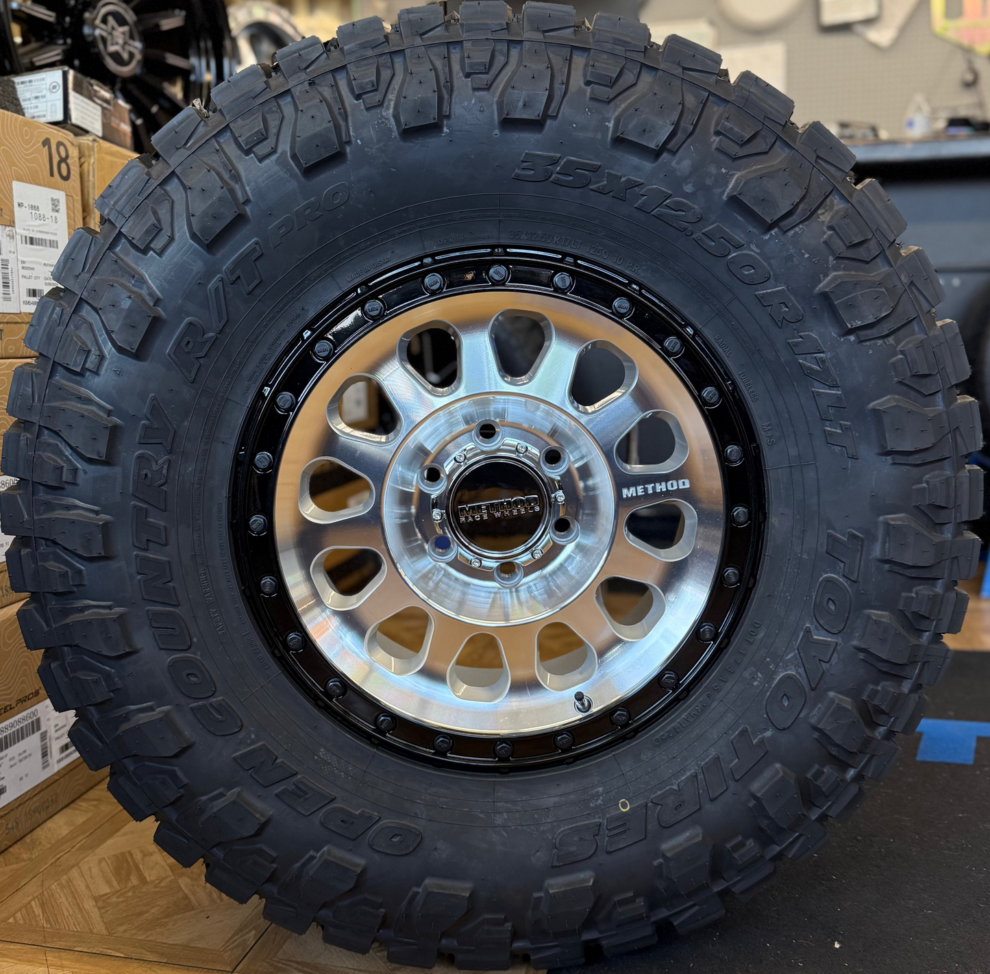 Method 315 Machined - Gloss Black Lip