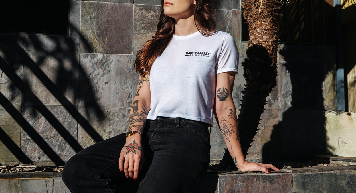 METHOD ENDLESS SUMMER LADIES CROP TOP TEE