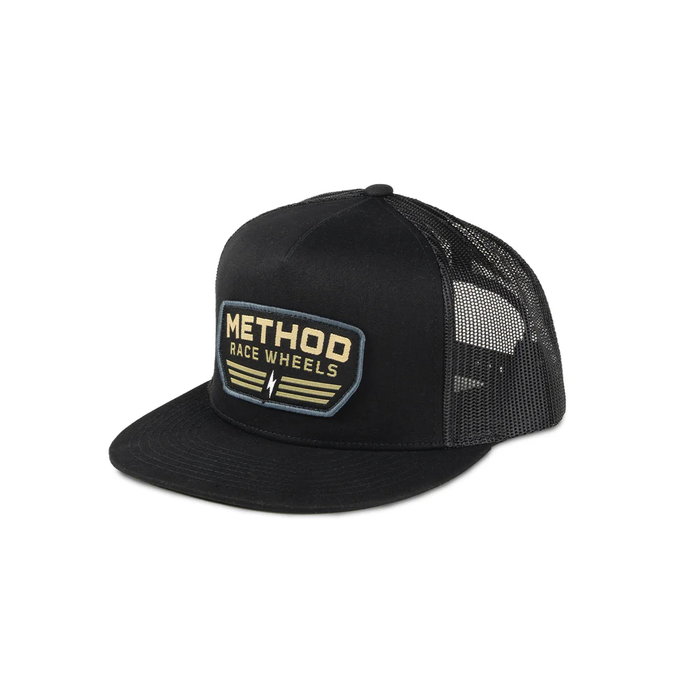 METHOD FLIGHT BADGE FLATBILL TRUCKER HAT BLACK SNAPBACK