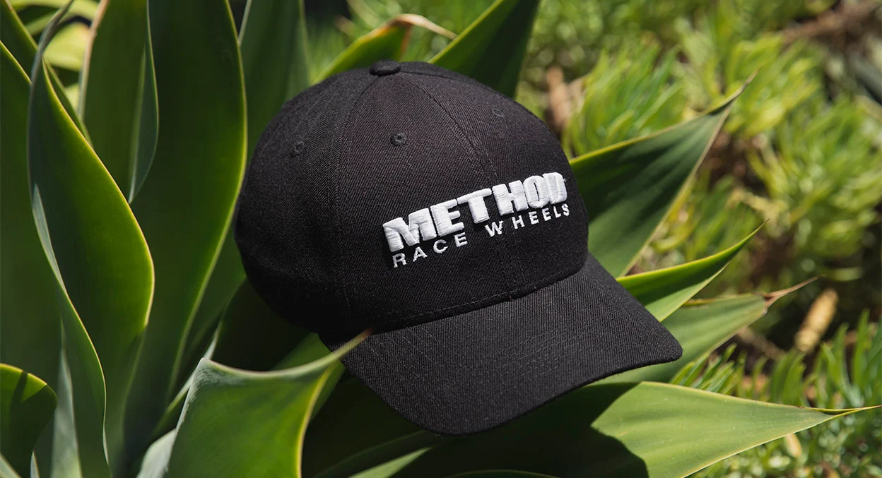METHOD BRAND LOGO CURVED BILL HAT SNAPBACK BLACK – Core Tire Motorsports
